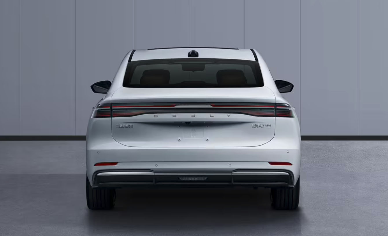 吉利银河A7长续航版工信部申报曝光 175km续航加持，剑指比亚迪秦L DM